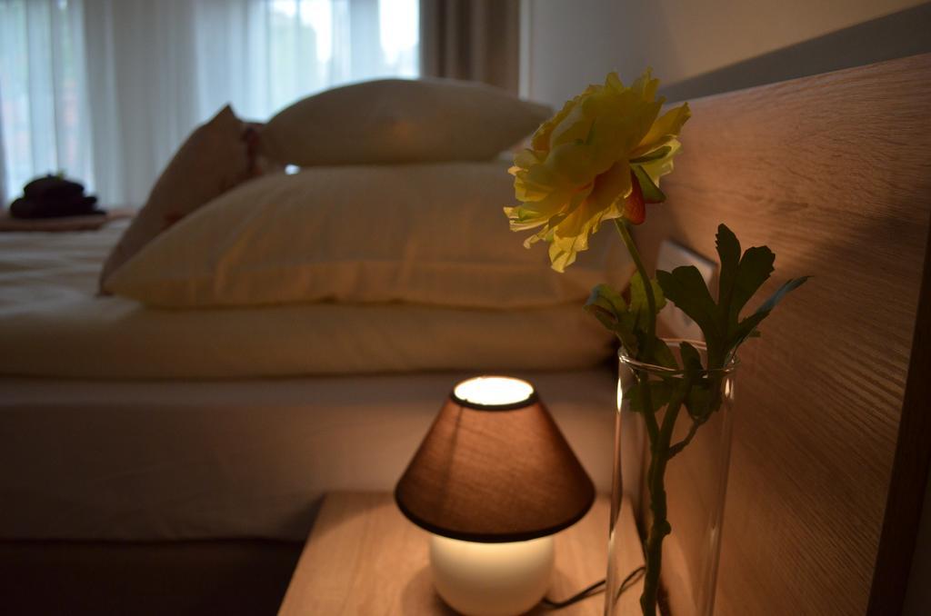 Royal Route 29 Comfort Rooms Cracovia Esterno foto