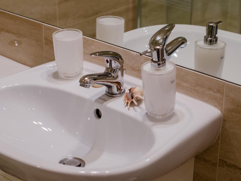 Royal Route 29 Comfort Rooms Cracovia Esterno foto