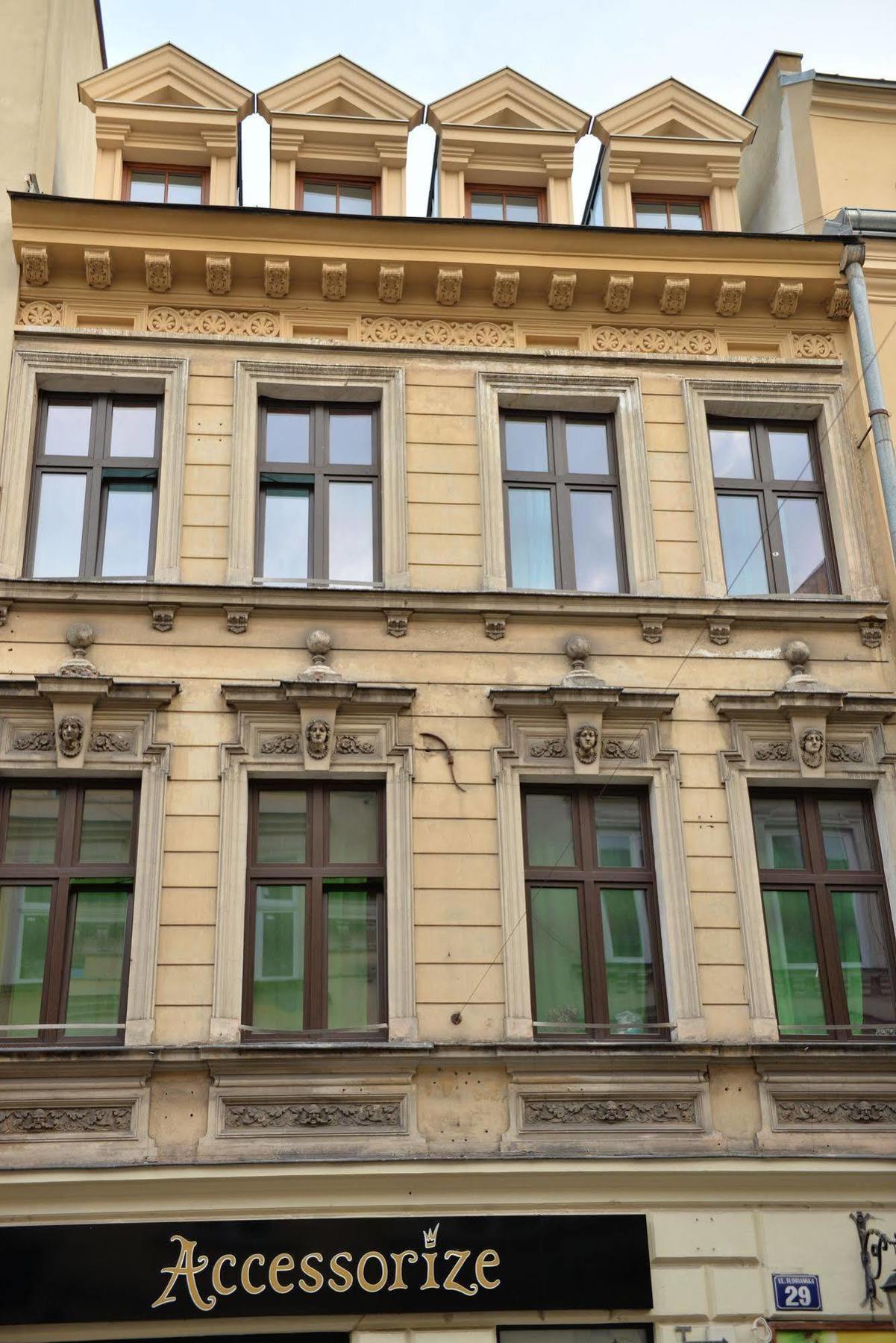 Royal Route 29 Comfort Rooms Cracovia Esterno foto